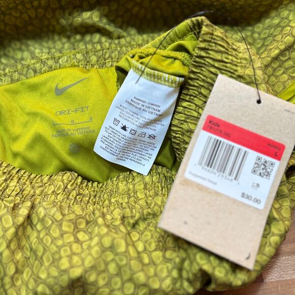 Nike Kids Dri-FIT All Over Print Tempo Shorts  Moss/Reflective Silver large - Picture 8 of 8